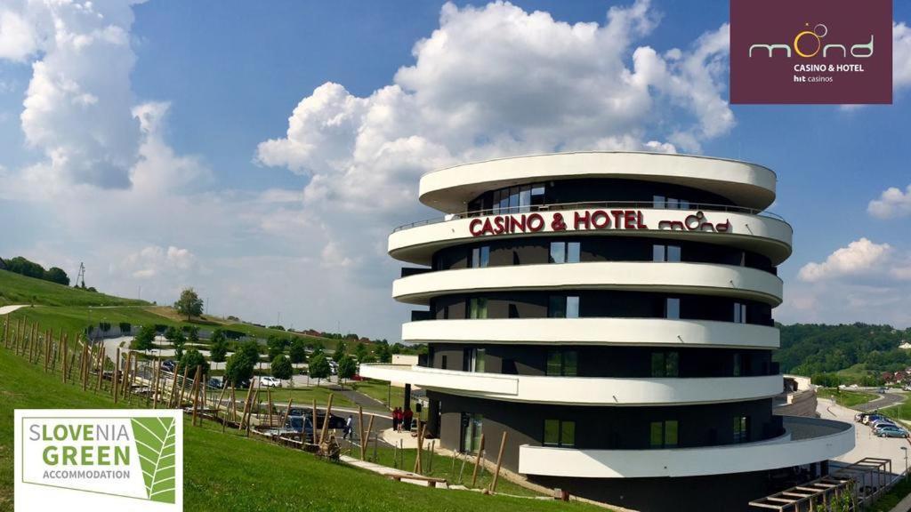 Place Near Casino Mond - Apartma Urska Sentilj Exterior foto